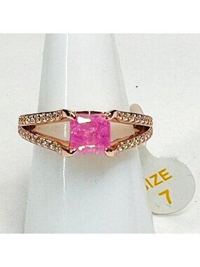 Ring Bomb Party Ring,  size 7, pink stone, rose gold color band .925 sterling si